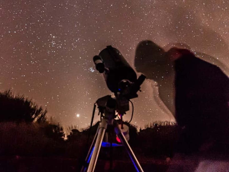 Tenerife: Teide Stargazing with an Astrophysicist - What happens during the 90-minute session