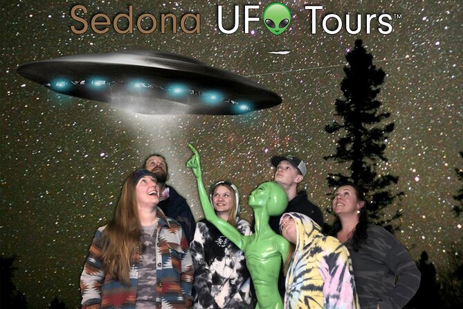 The Original Sedona UFO and Stargazing Night Tour - Looking through the goggles at Sedona’s night sky