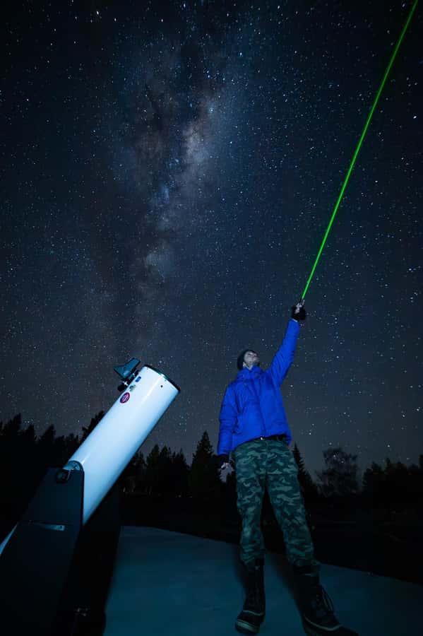 Twizel: Stargazing Tour with an Astronomer and Telescope - Meeting Daniel at the Lake Front Road car park